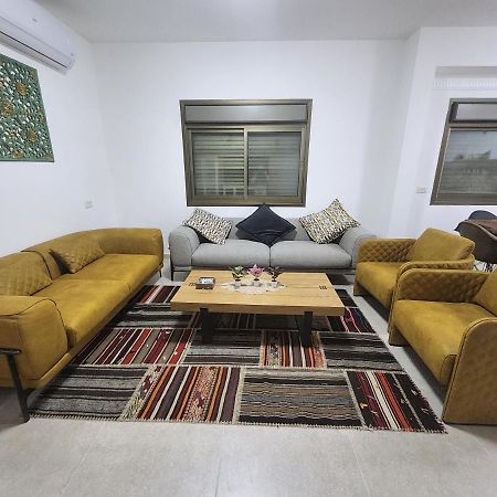 Garden Apartments. Mas'ada 외부 사진