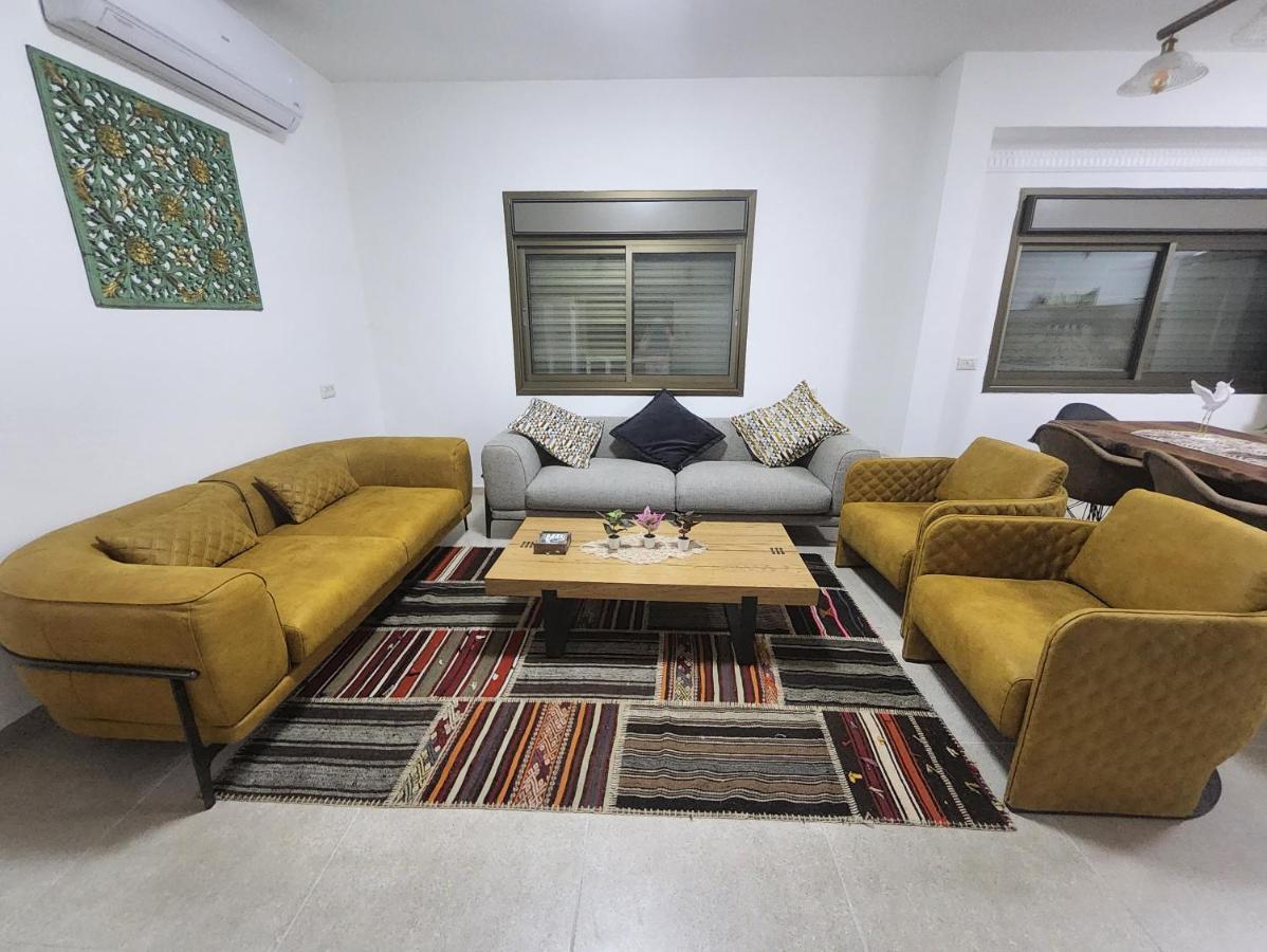 Garden Apartments. Mas'ada 외부 사진